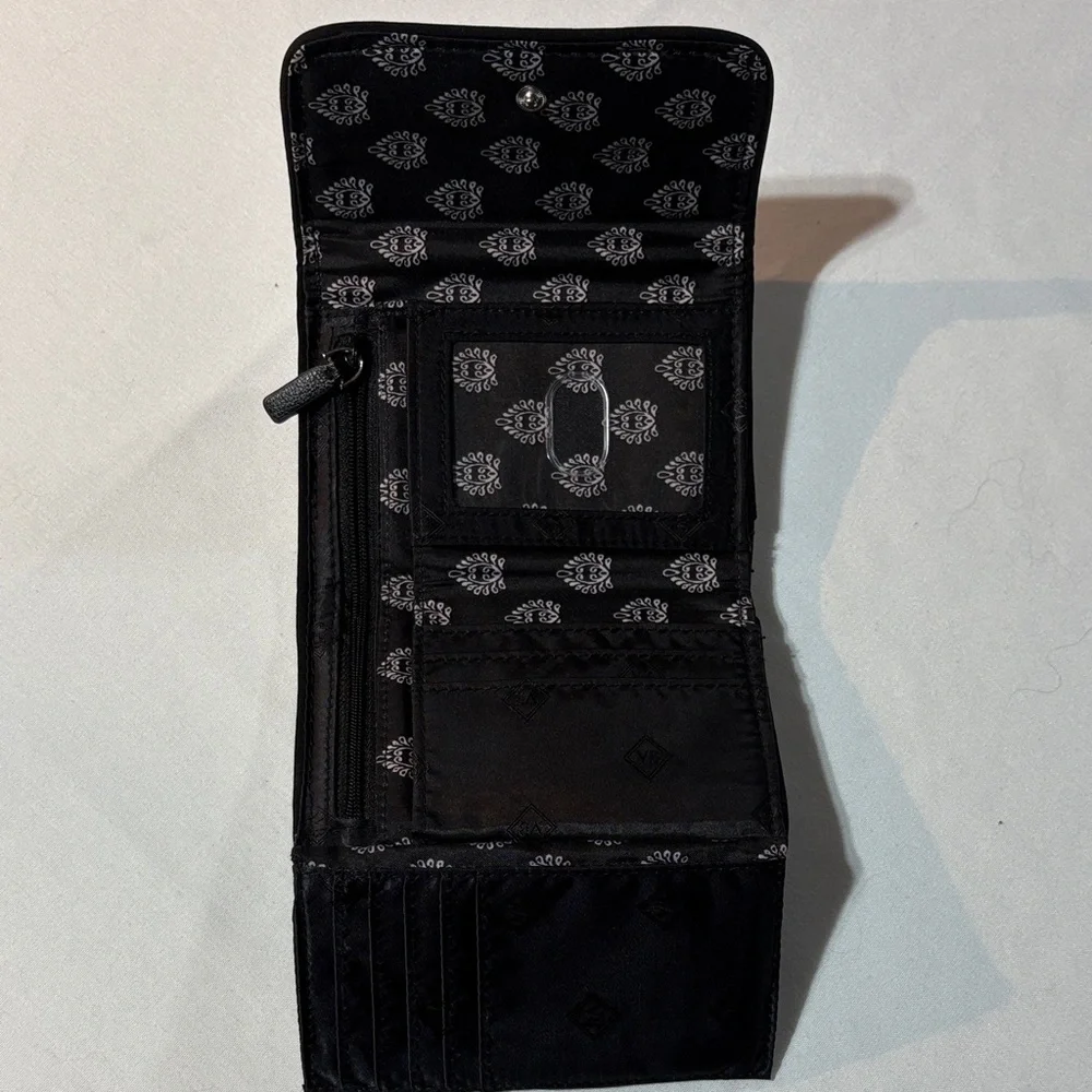 Vera Bradley RFID Tri-Fold Wallet Snow Lotus pattern EC - Picture 9 of 10